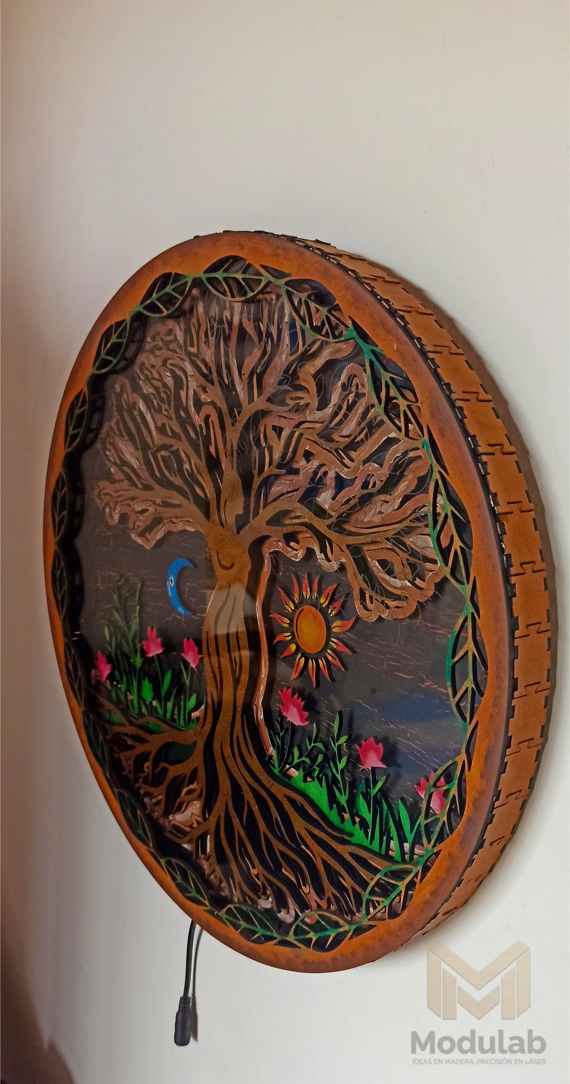 Mujer Árbol: Fuerza y Raíces miniatura 2